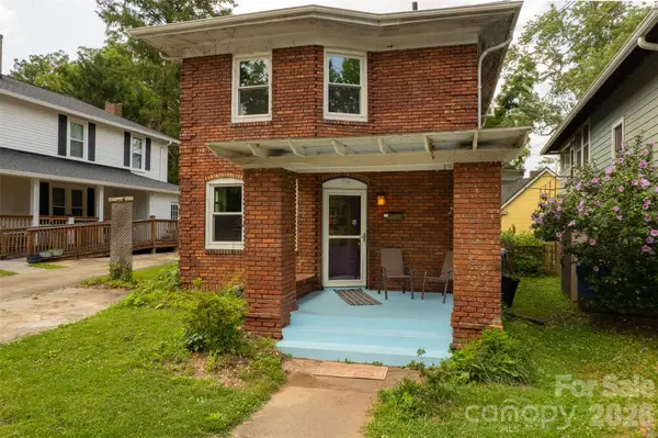 74 Arlington Street, Asheville, NC 28801