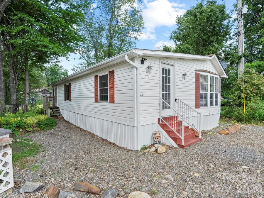 43 Pike Point, Waynesville, NC 28785 - #3