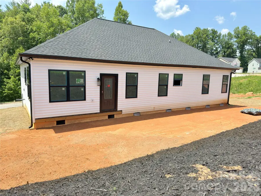 1204 Spring Time Court Sw, Lenoir, NC 28645 - #3