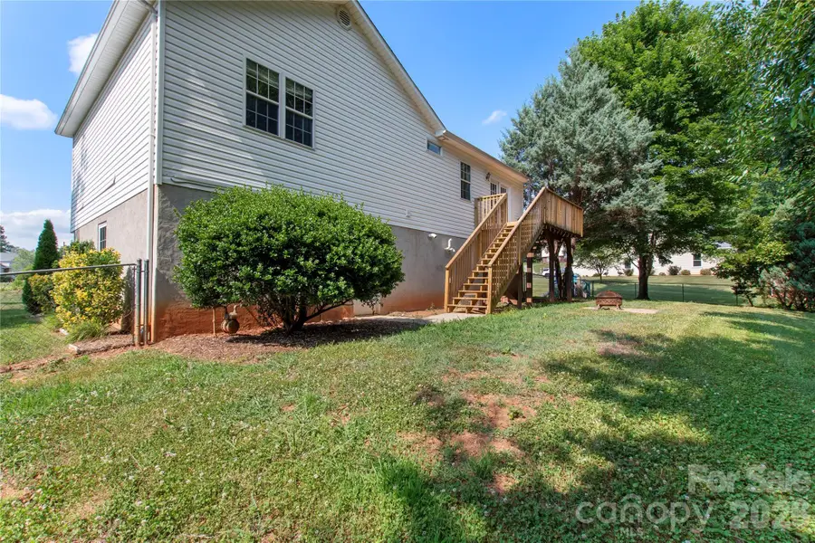 100 Carriage Hill Drive, Morganton, NC 28655 - #2