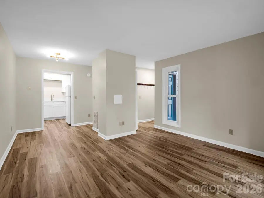 520 Courtwood Lane #4, Hendersonville, NC 28739 - #3