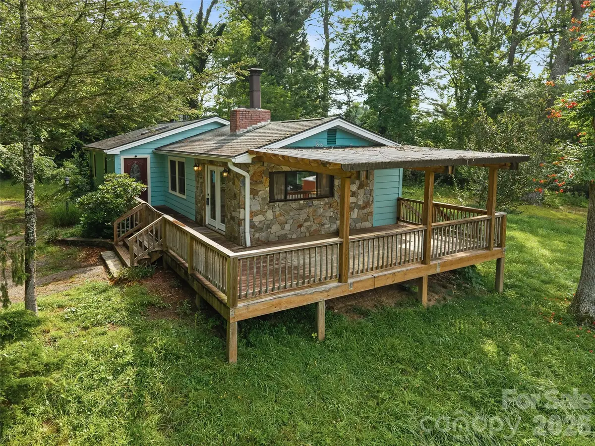 1705 Willow Road, Hendersonville, NC 28739 - #1