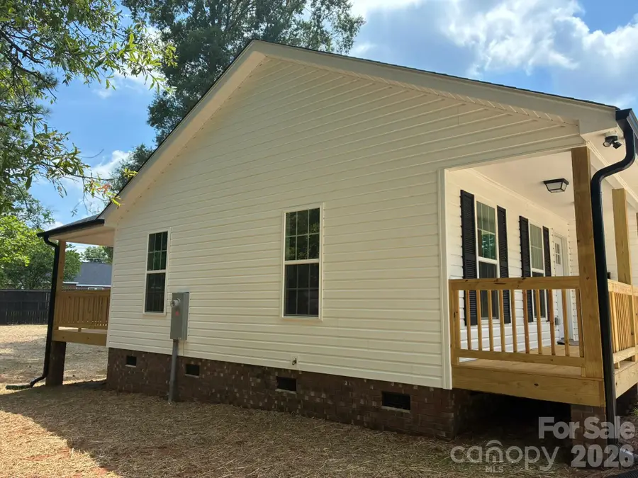 8 Wray Street, York, SC 29745 - #3