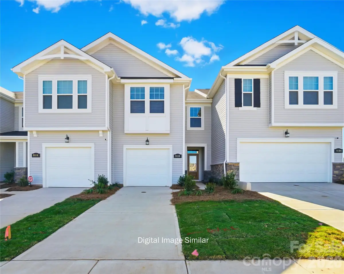 5208 Wyes Oak Lane, Charlotte, NC 28269 - #1