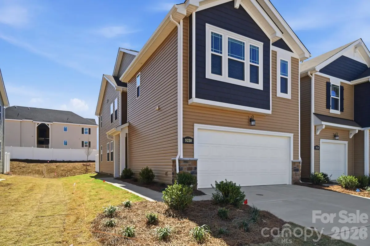 5402 Wyes Oak Lane, Charlotte, NC 28269 - #1