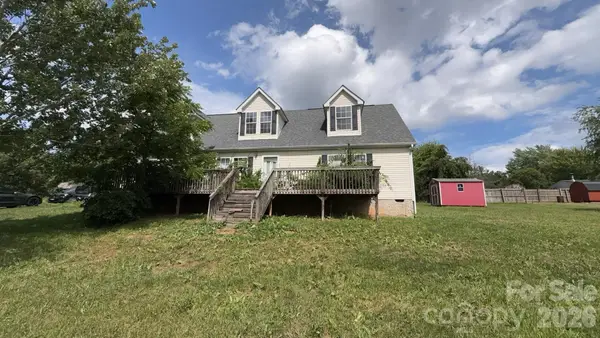 19 Honey Skipper Lane, Candler, NC 28715