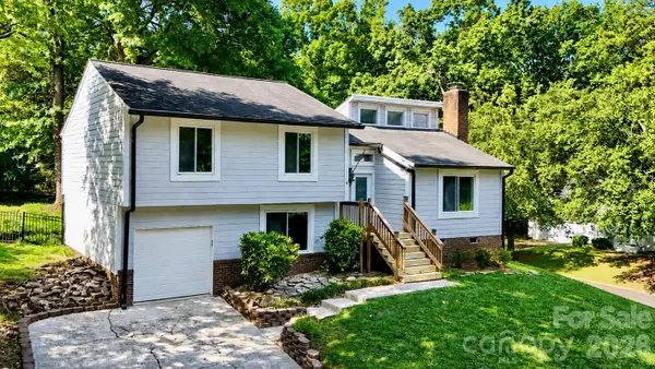 10129 Eagle Court, Charlotte, NC 28277