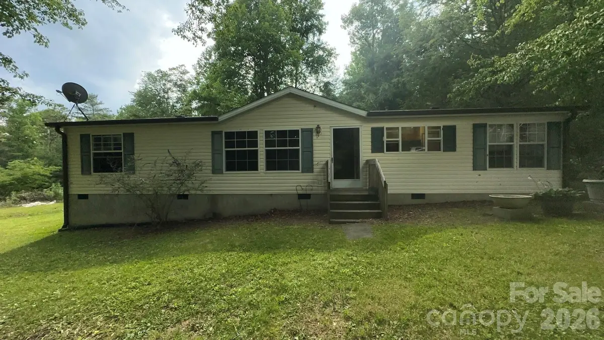 294 E Lester Lane, Hendersonville, NC 28739 - #1
