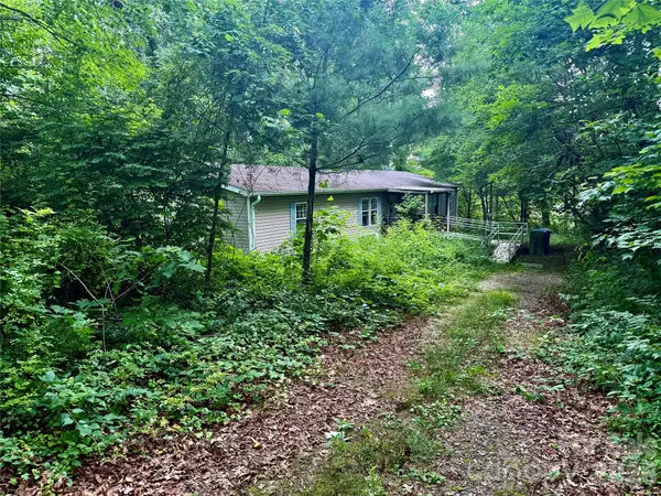 549 Caribou Road, Asheville, NC 28803
