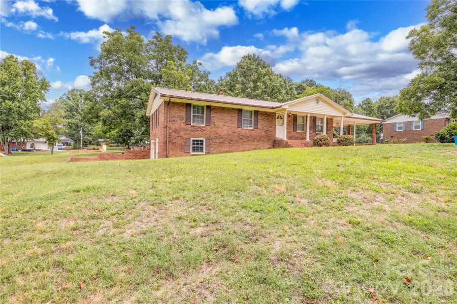 2209 Woodhurst Lane, Albemarle, NC 28001 - #2