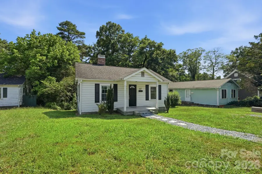307 Clay Street, Belmont, NC 28012 - #2