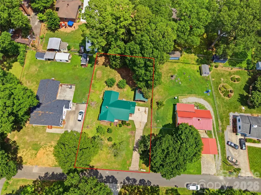 307 Dutchman Avenue, Mount Holly, NC 28120 - #3