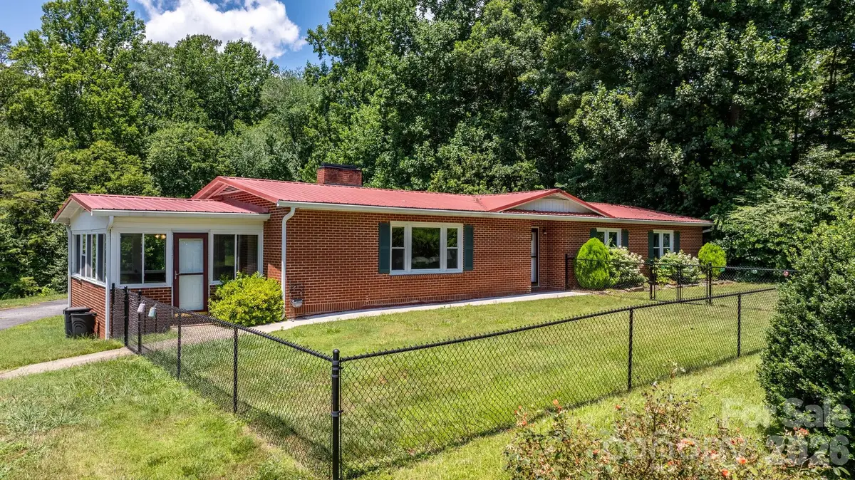 6264 Us 221 Highway S, Marion, NC 28752 - #1