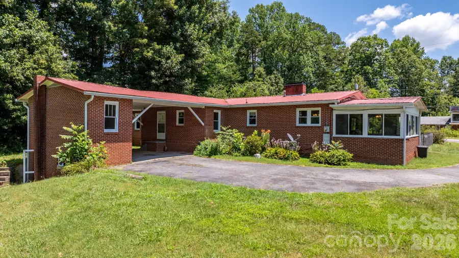 6264 Us 221 Highway S, Marion, NC 28752 - #2