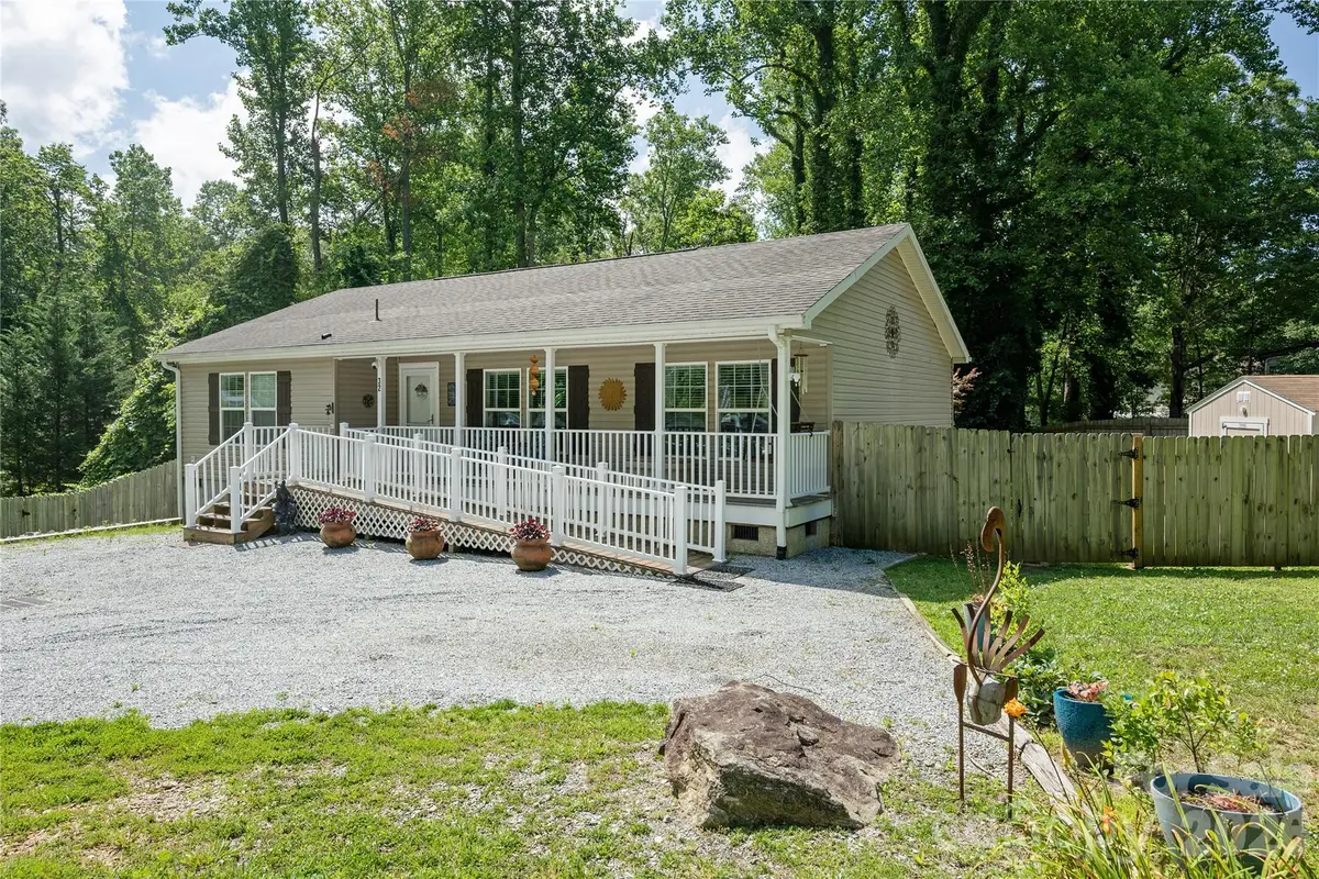 32 Beechwood Lakes Drive, Hendersonville, NC 28792 - #1