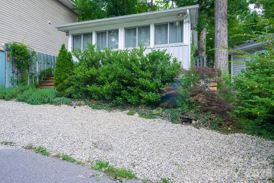24 Rhododendron Drive, Asheville, NC 28805 - #3