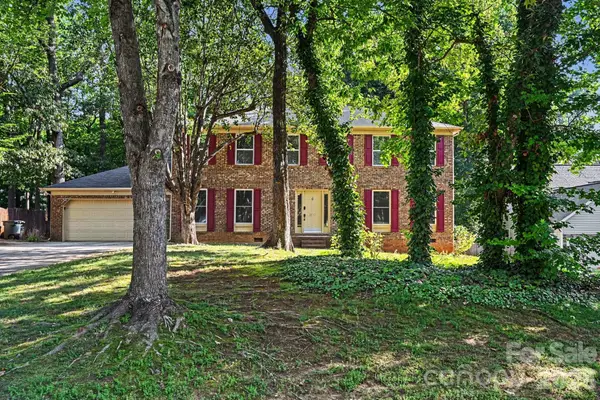 2517 Jaywick Lane, Matthews, NC 28105