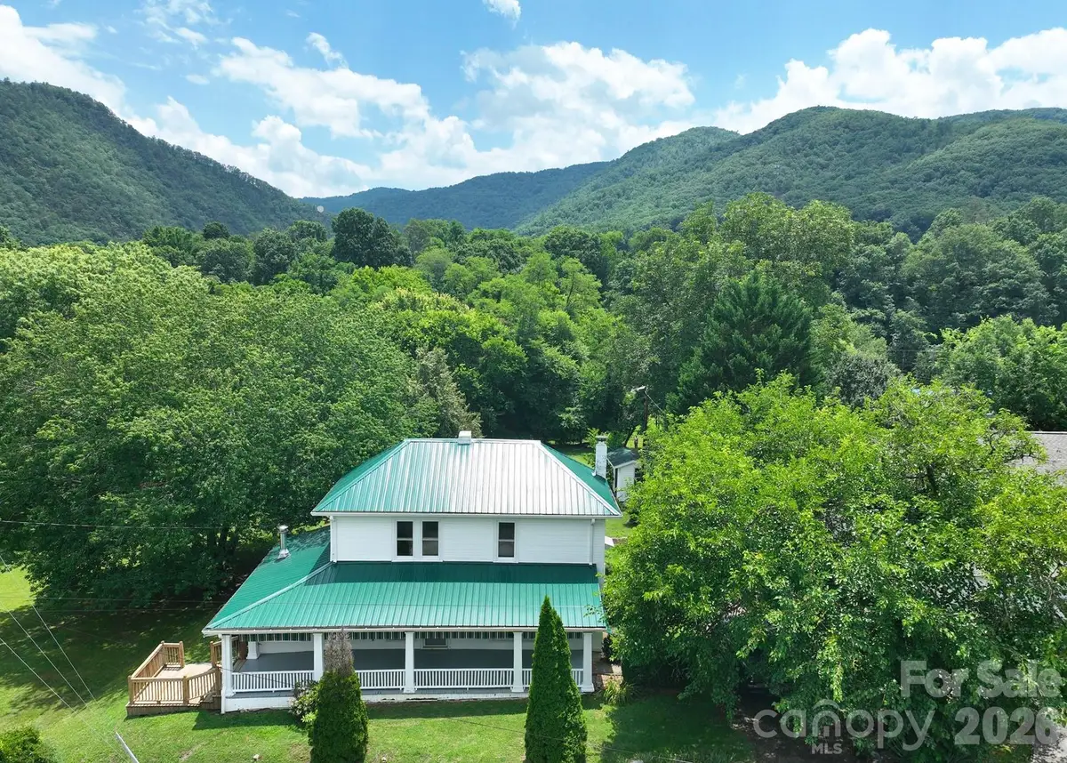 82 Hill Street, Hot Springs, NC 28743 - #1
