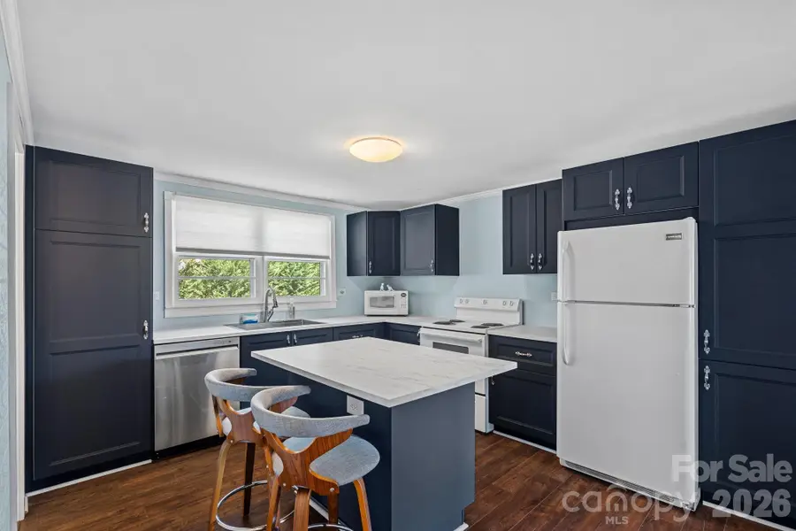 601 W Main Street, Dallas, NC 28034 - #3