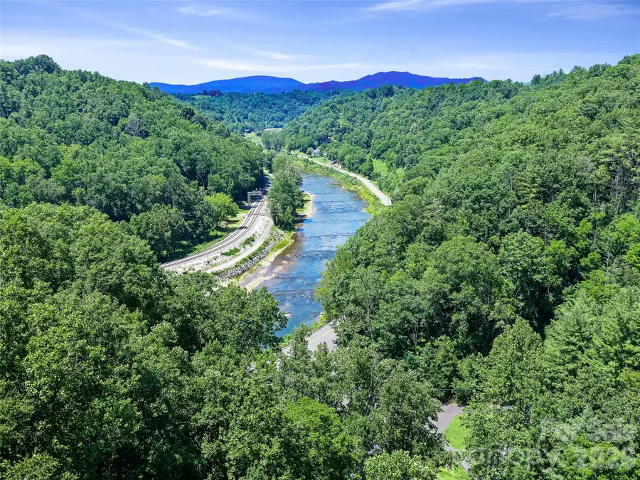000 Sugar Creek Lane, Green Mountain, NC 28740 - #3