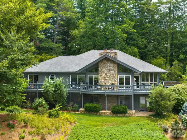 1071 Linkside Drive, Hendersonville, NC 28739