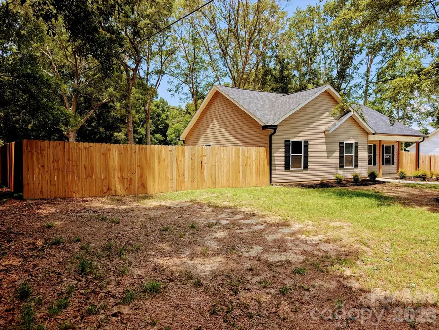 711 Guinn Street, Clover, SC 29710 - #2