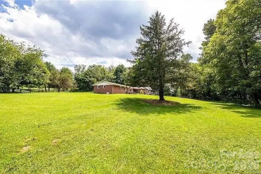 96 Rolling Hills Road, Mills River, NC 28759 - #2