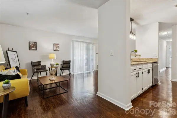1620 Arlyn Circle #L, Charlotte, NC 28213