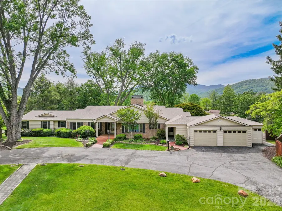 142 Country Club Drive, Waynesville, NC 28786 - #2