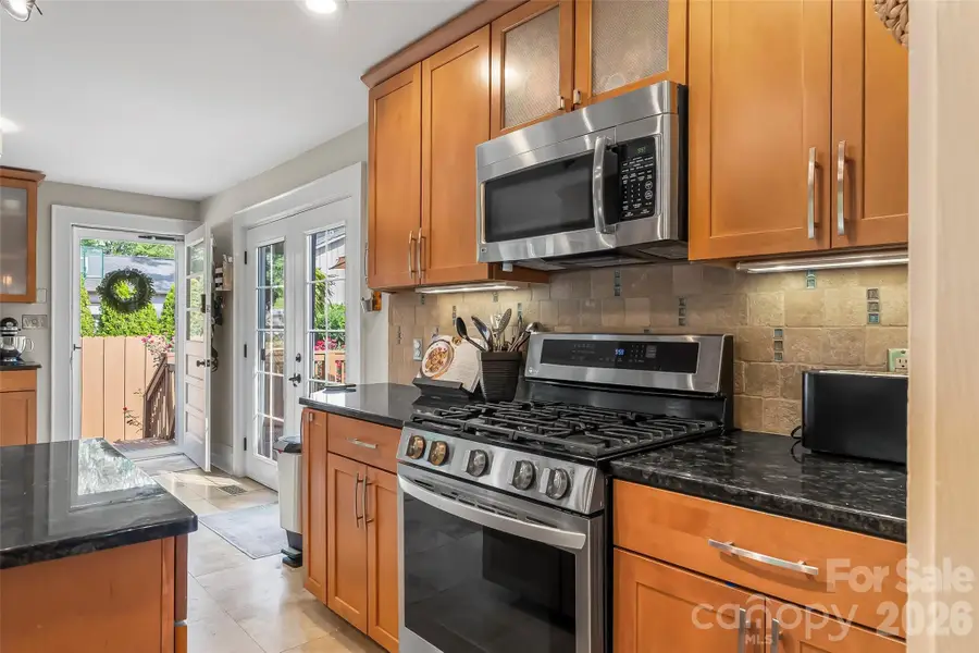 1026 14th Avenue Drive Nw, Hickory, NC 28601 - #2