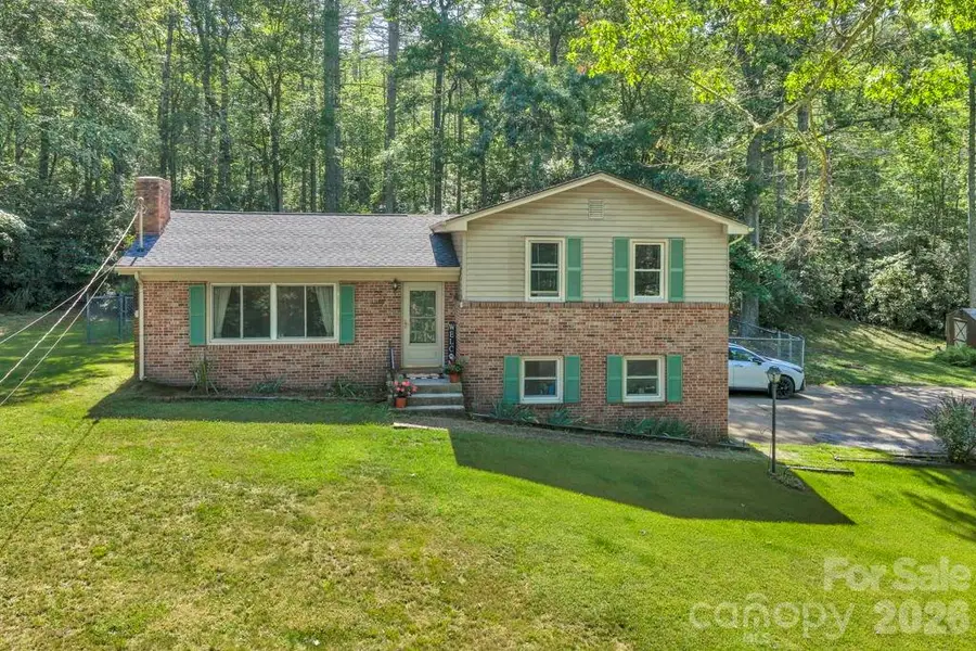1199 Deer Park Lake Road, Spruce Pine, NC 28777 - #3