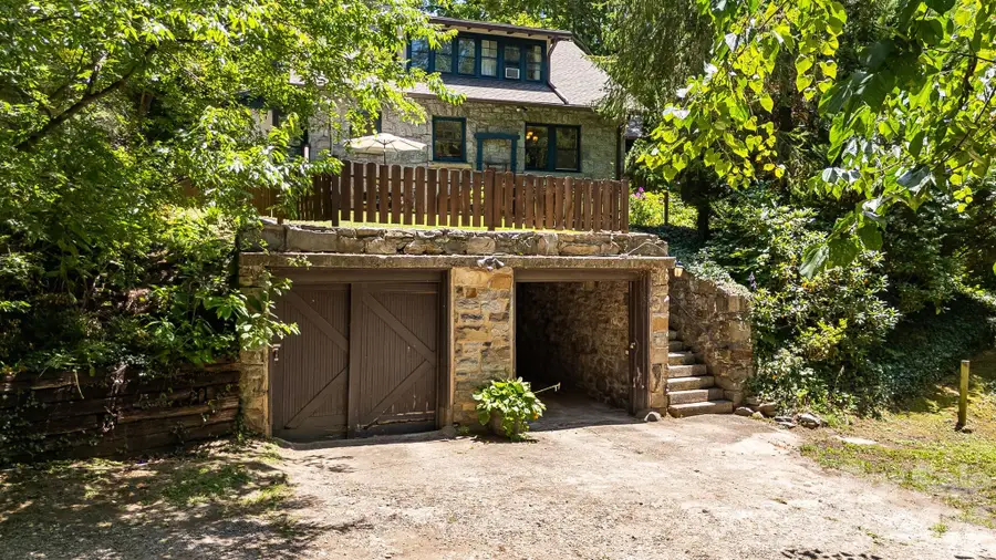 25 Saint Dunstans Circle, Asheville, NC 28803 - #3