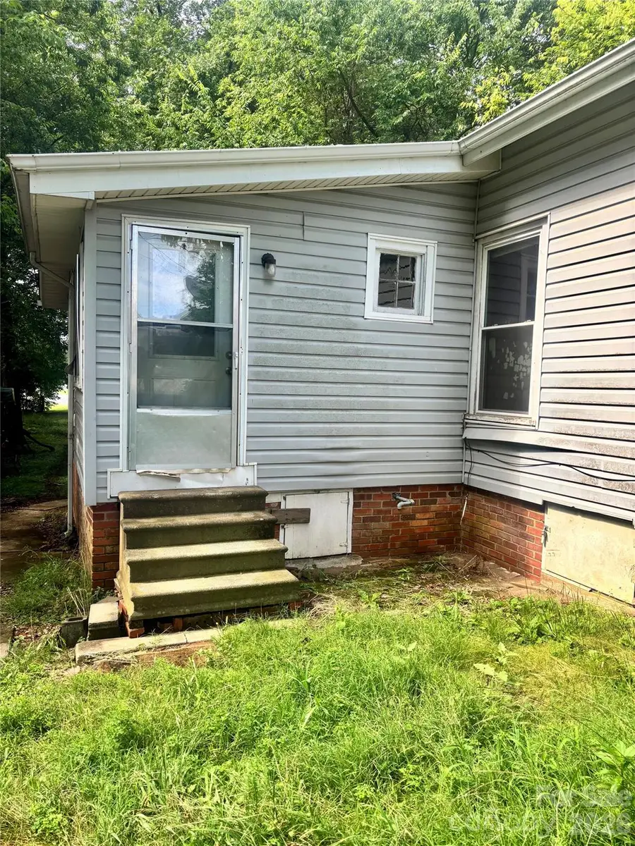 523 W Oakwood Avenue, Albemarle, NC 28001 - #2