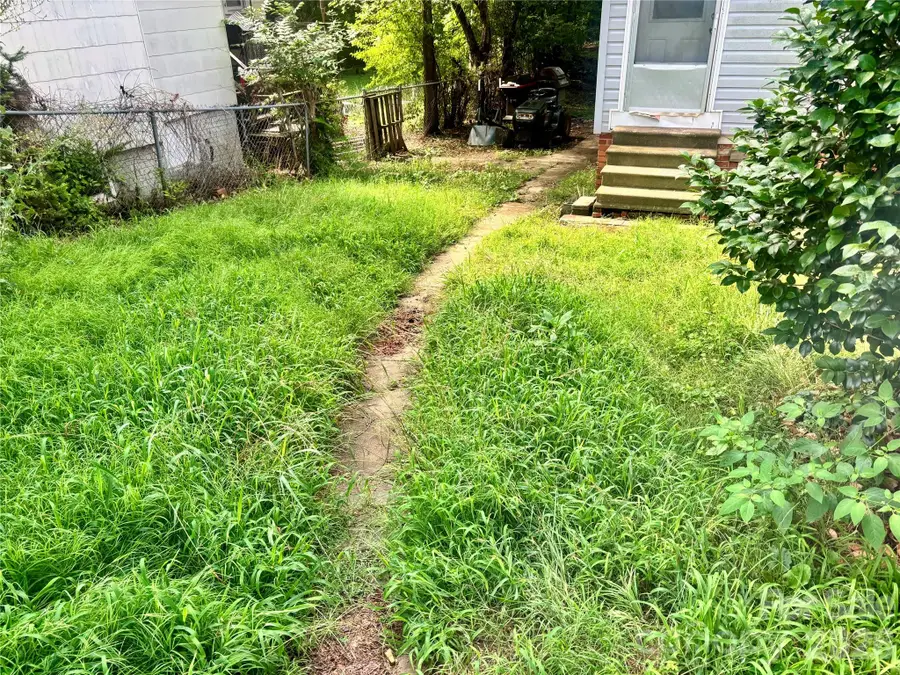 523 W Oakwood Avenue, Albemarle, NC 28001 - #3