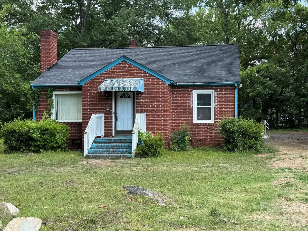 945 S Confederate Avenue, Rock Hill, SC 29730 - #1