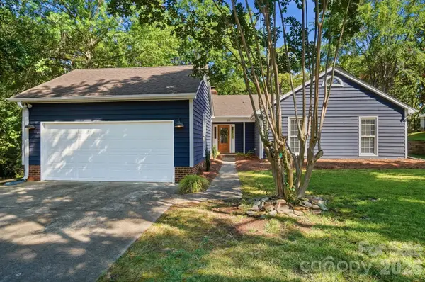 313 Longbridge Drive, Matthews, NC 28105