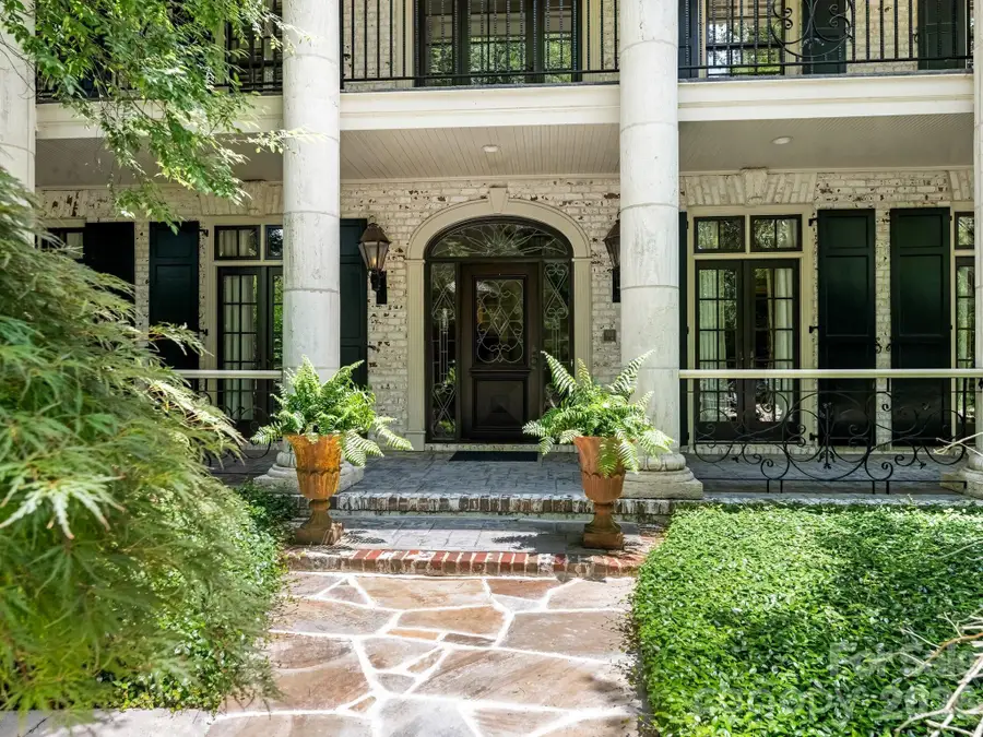 4523 Fox Brook Lane, Charlotte, NC 28211 - #2