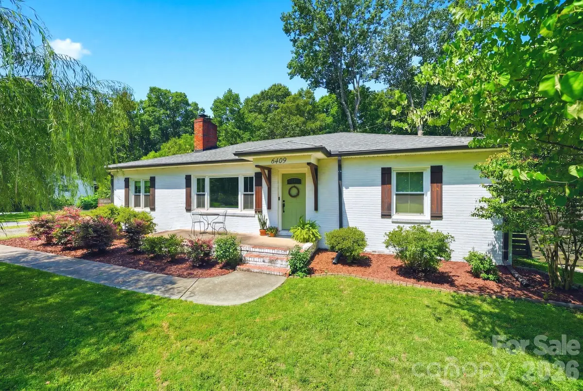 6409 Woodland Circle, Charlotte, NC 28216 - #1