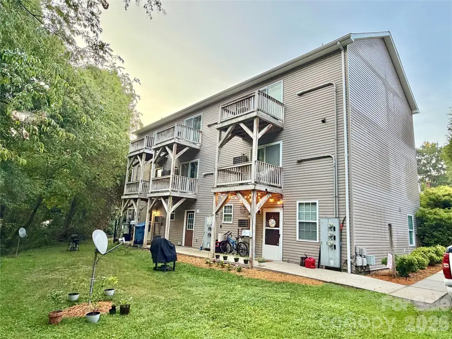 448 6th Street Nw #A-N, Taylorsville, NC 28681 - #2
