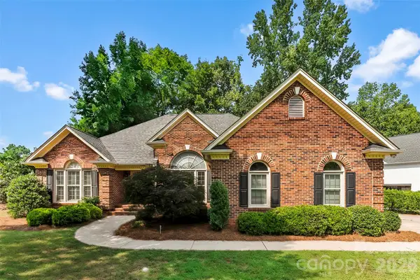 1032 Dan Maples Drive, Cramerton, NC 28032