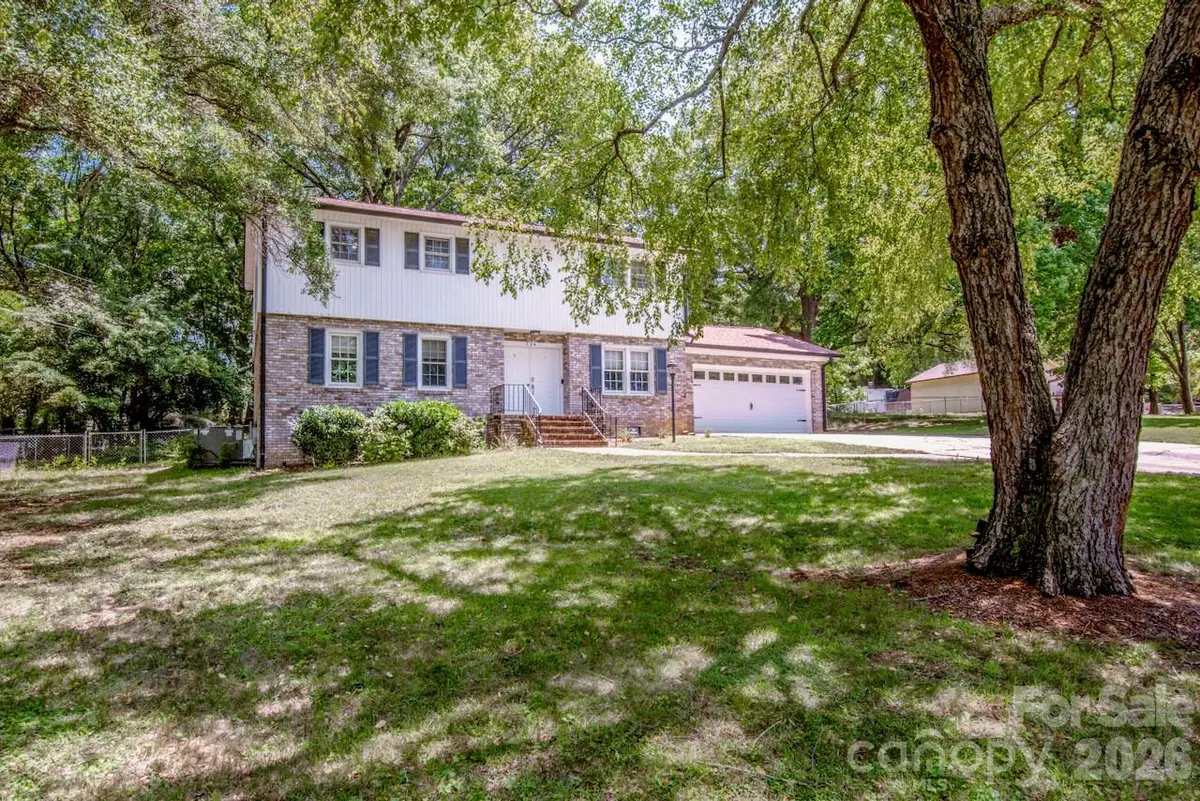 734 Willow Lane, Harrisburg, NC 28075 - #1