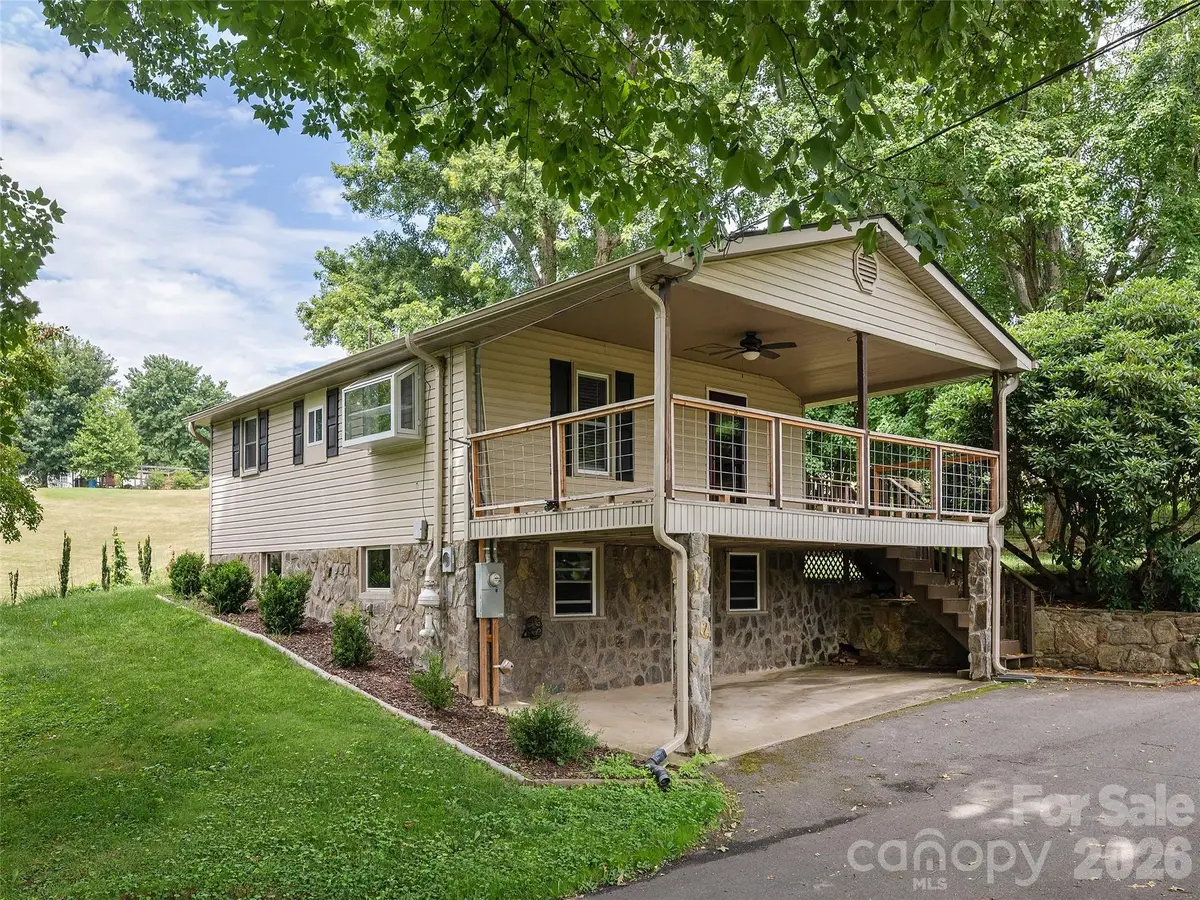 340 Mauney Cove, Waynesville, NC 28786 - #1