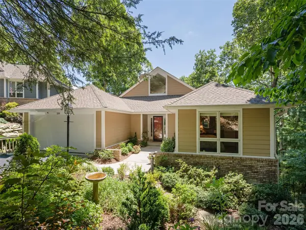 210 Claymoor Court, Flat Rock, NC 28731