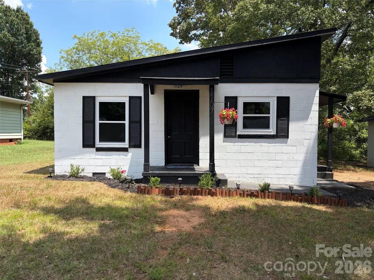 1107 S Meeting Street, Statesville, NC 28677 - #1