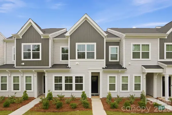 5835 Tuckaseegee Road, Charlotte, NC 28208