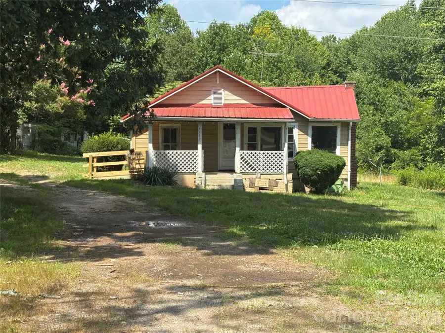 7383 Millersville Road, Taylorsville, NC 28681 - #2