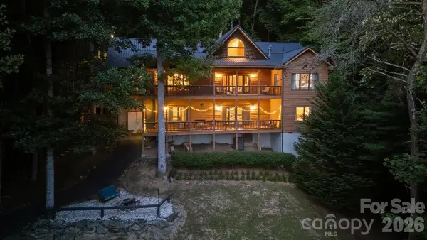 317 Von Trapp Lane, Tuckasegee, NC 28783