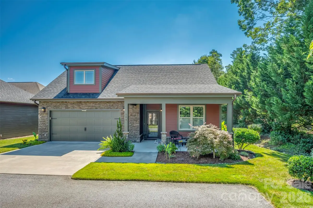 584 Summerfield Place, Flat Rock, NC 28731 - #1