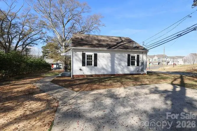 120 N Belvedere Avenue, Gastonia, NC 28054 - #3