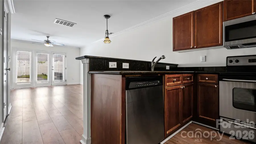 1224 Green Oaks Lane #F, Charlotte, NC 28205 - #2
